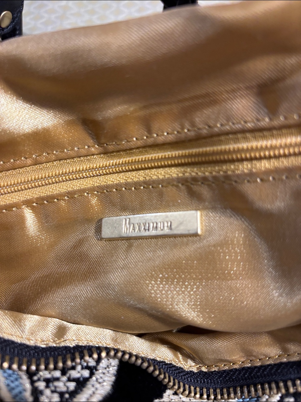 Maximum Handbag - Picture 5 of 7